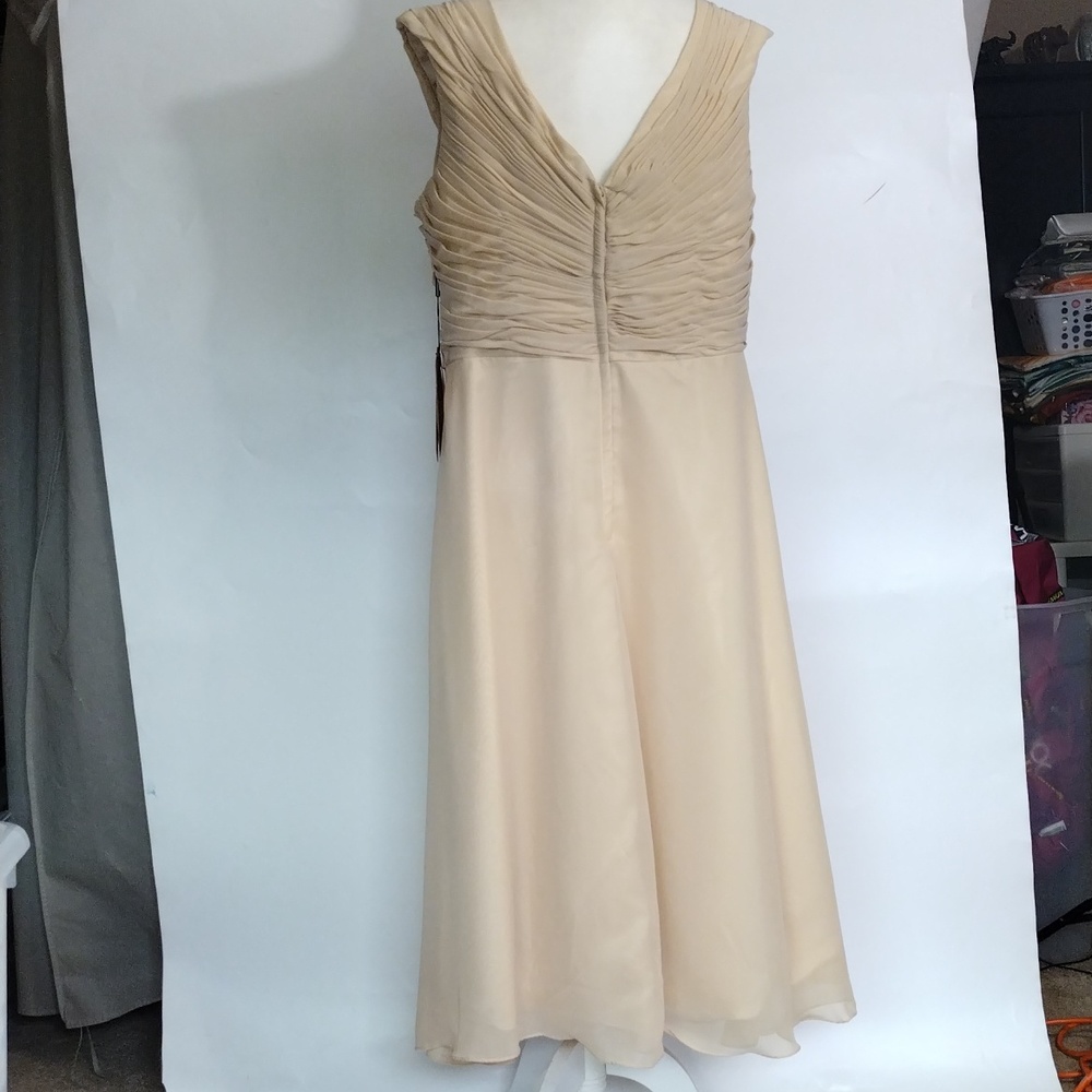 FORMAL DRESS by Light In The Box - Picture 7 of 11